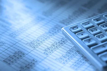 Filha com três empresas em seu nome deve responder por dívida de grupo empresarial do pai